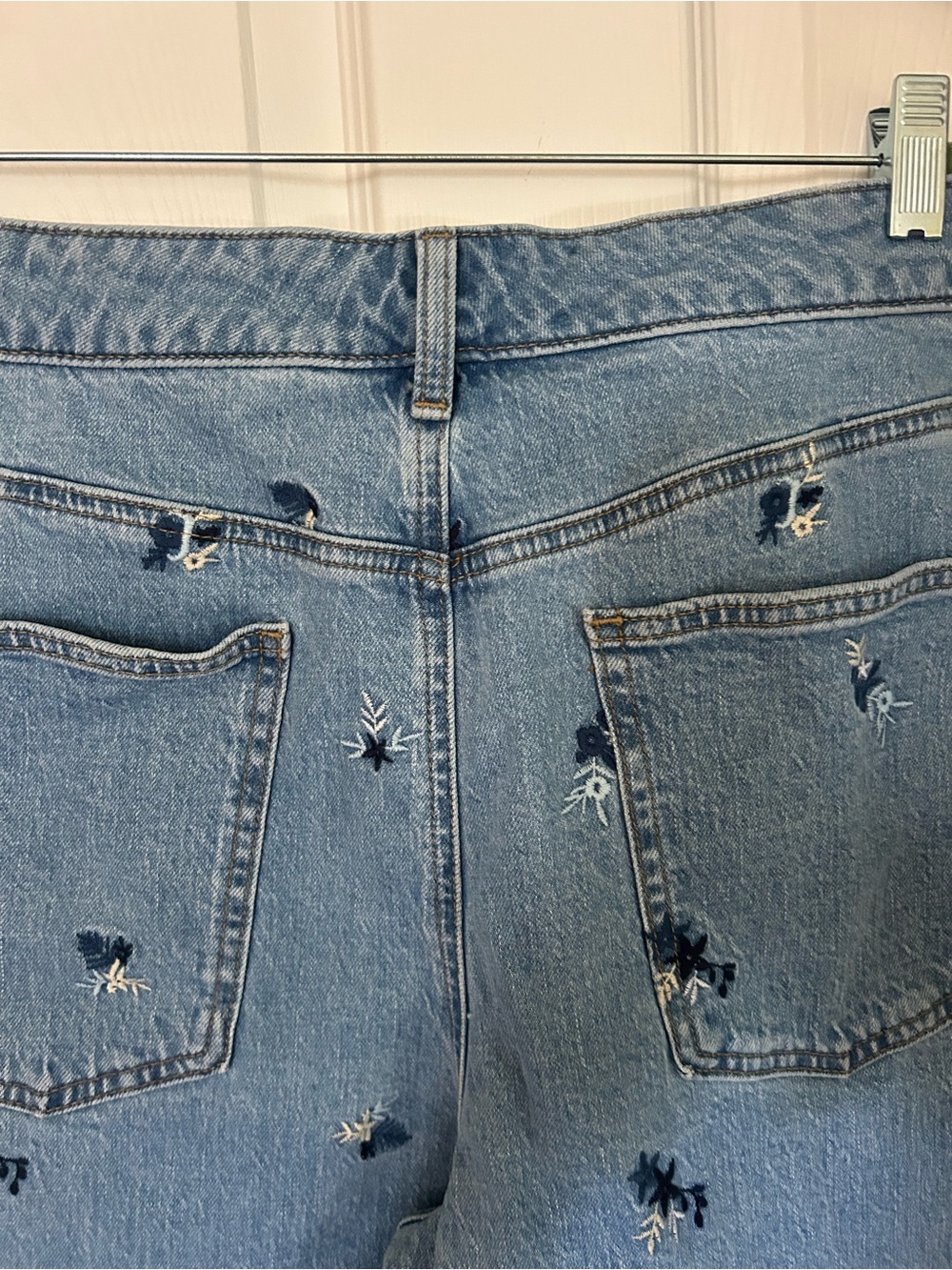 Talbots Light Blue Straight-Leg Jeans with Subtle Embroidery - Picture 5 of 11